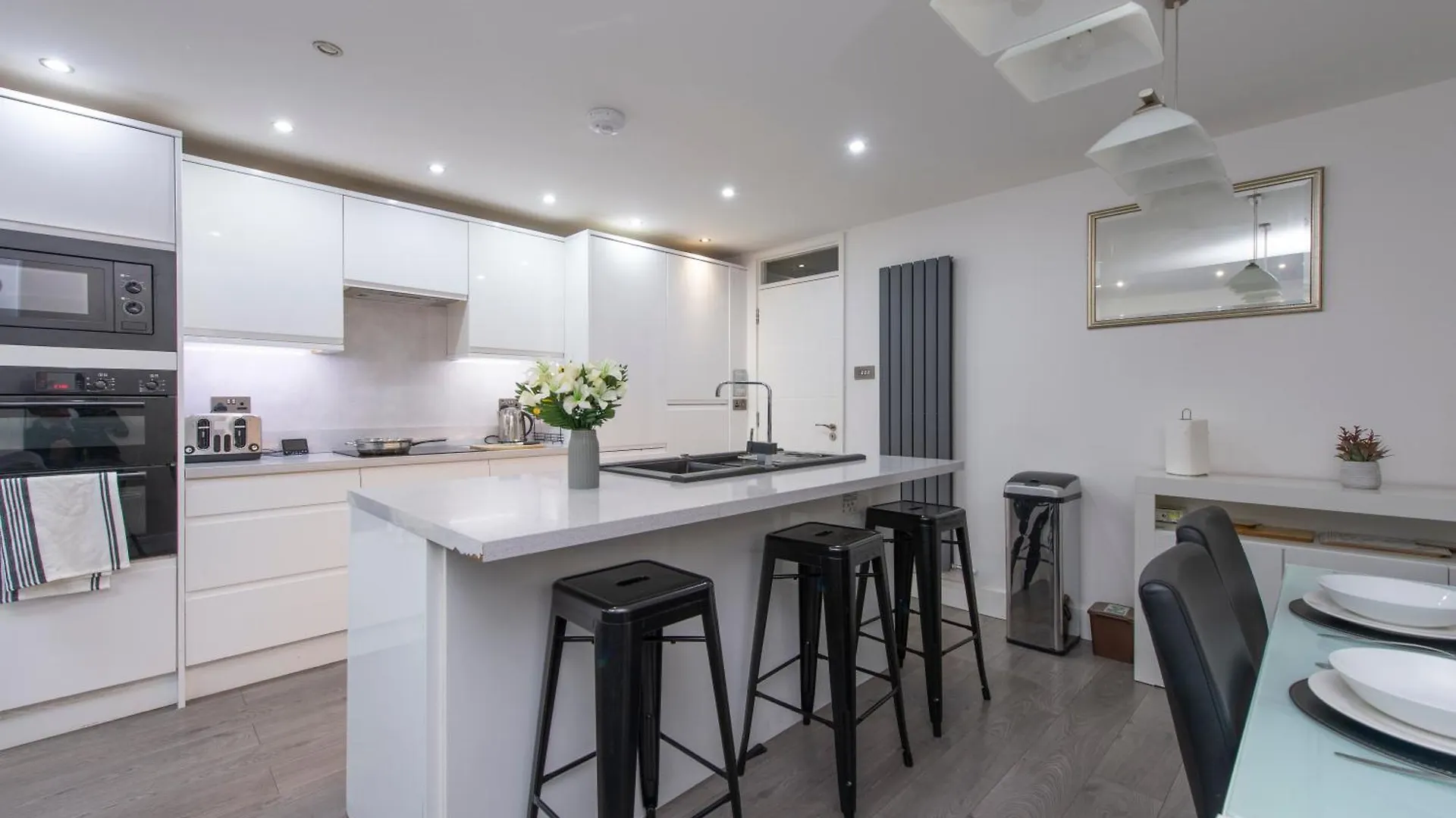 Peckham Large 2 Bath Home With Parking & Garden Londra Appartamento