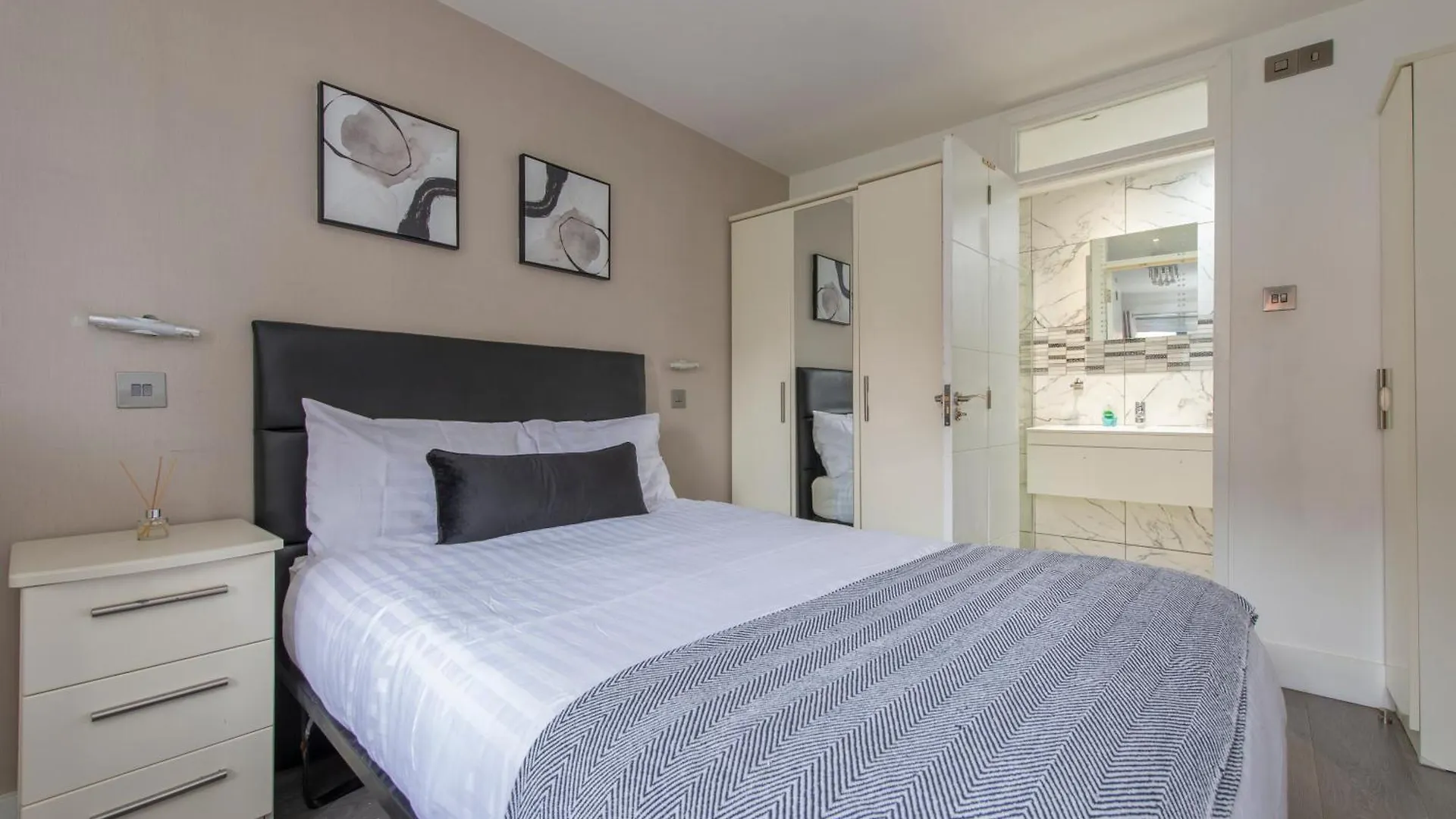 Appartamento Peckham Large 2 Bath Home With Parking & Garden Londra